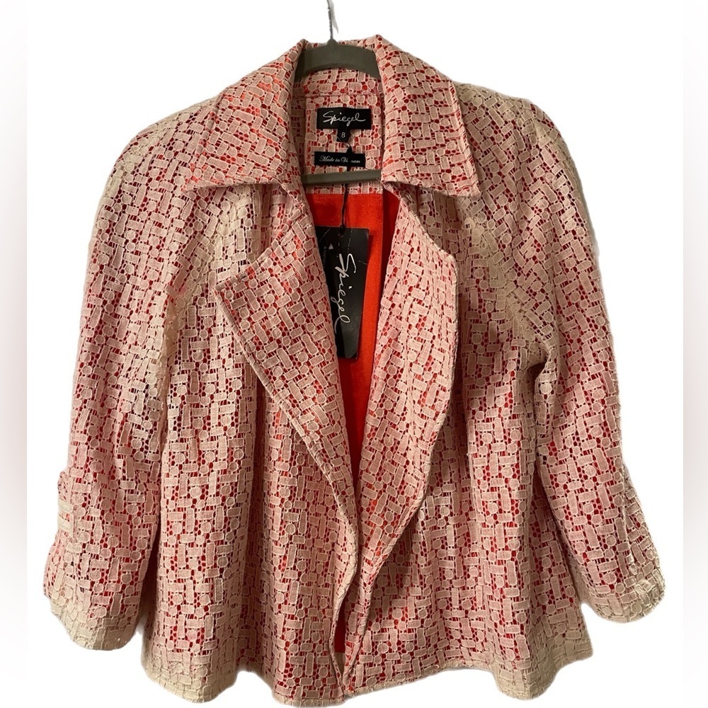 Spiegel vintage blazer. Gorgeous coral color covered in ecru lace Size 8 Y